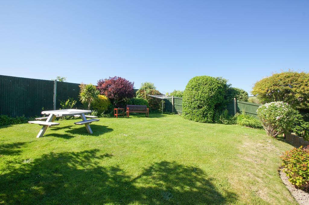 Dean Court Garden - Parking - By Brighton Holiday Lets מראה חיצוני תמונה