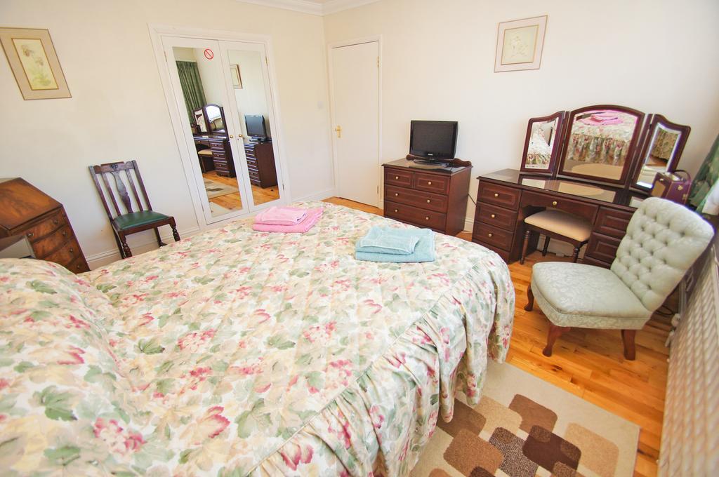 Dean Court Garden - Parking - By Brighton Holiday Lets מראה חיצוני תמונה