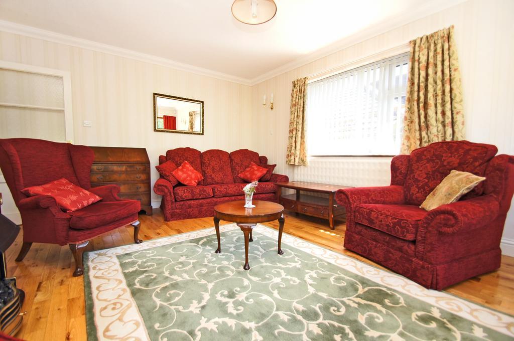 Dean Court Garden - Parking - By Brighton Holiday Lets מראה חיצוני תמונה