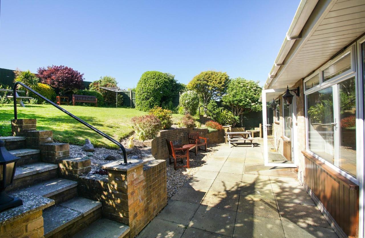 Dean Court Garden - Parking - By Brighton Holiday Lets מראה חיצוני תמונה
